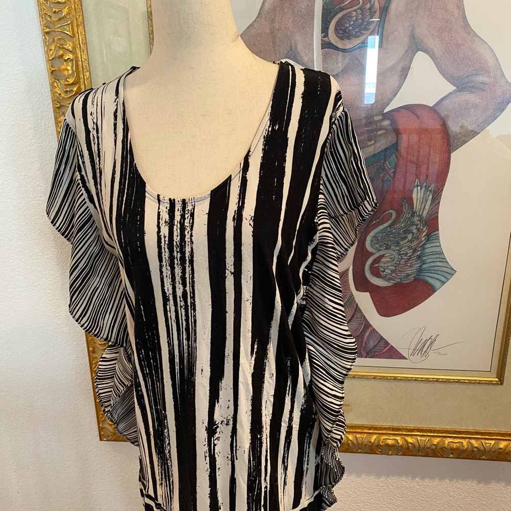 Black and white blouse
